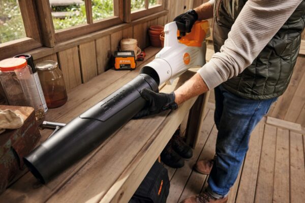 SOFFIATORE A BATTERIA STIHL BGA 50  SET NEW - immagine 2